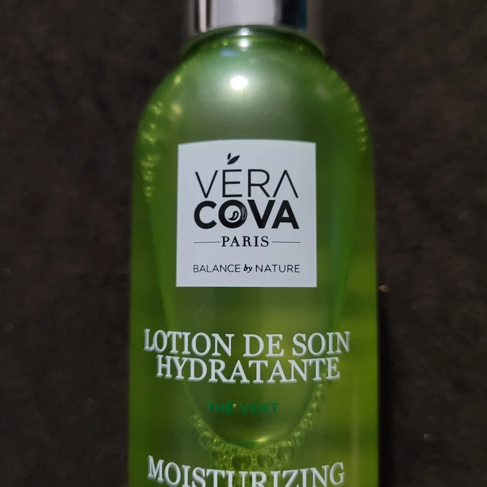 NEW Vera Cova Moisturizing Toner~Green Tea